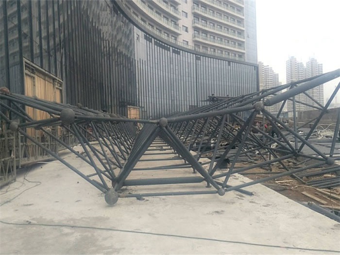 沁阳万豪酒店雨棚网架